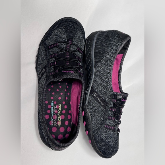 Skechers Women's Gray and Pink Slip-On Sneakers Sz 7.5 - Picture 3 of 4